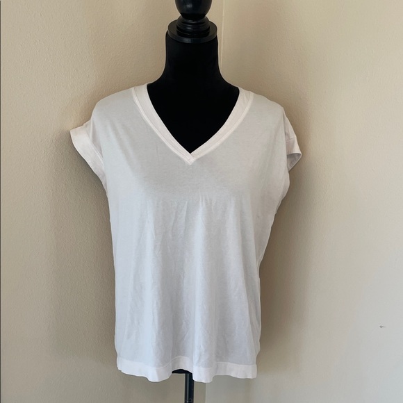 Athleta white basic top medium - Picture 2 of 7
